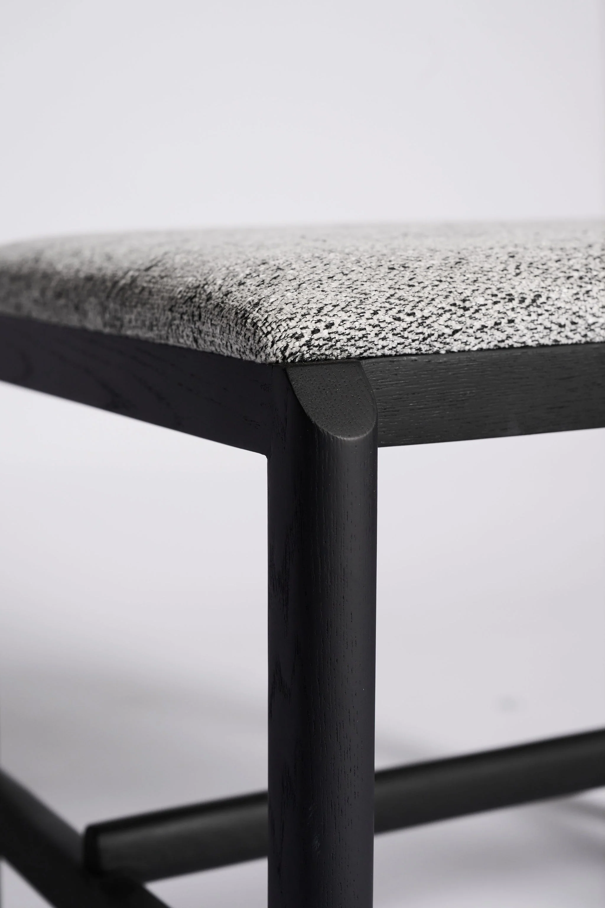 Alister Seat - Image 5