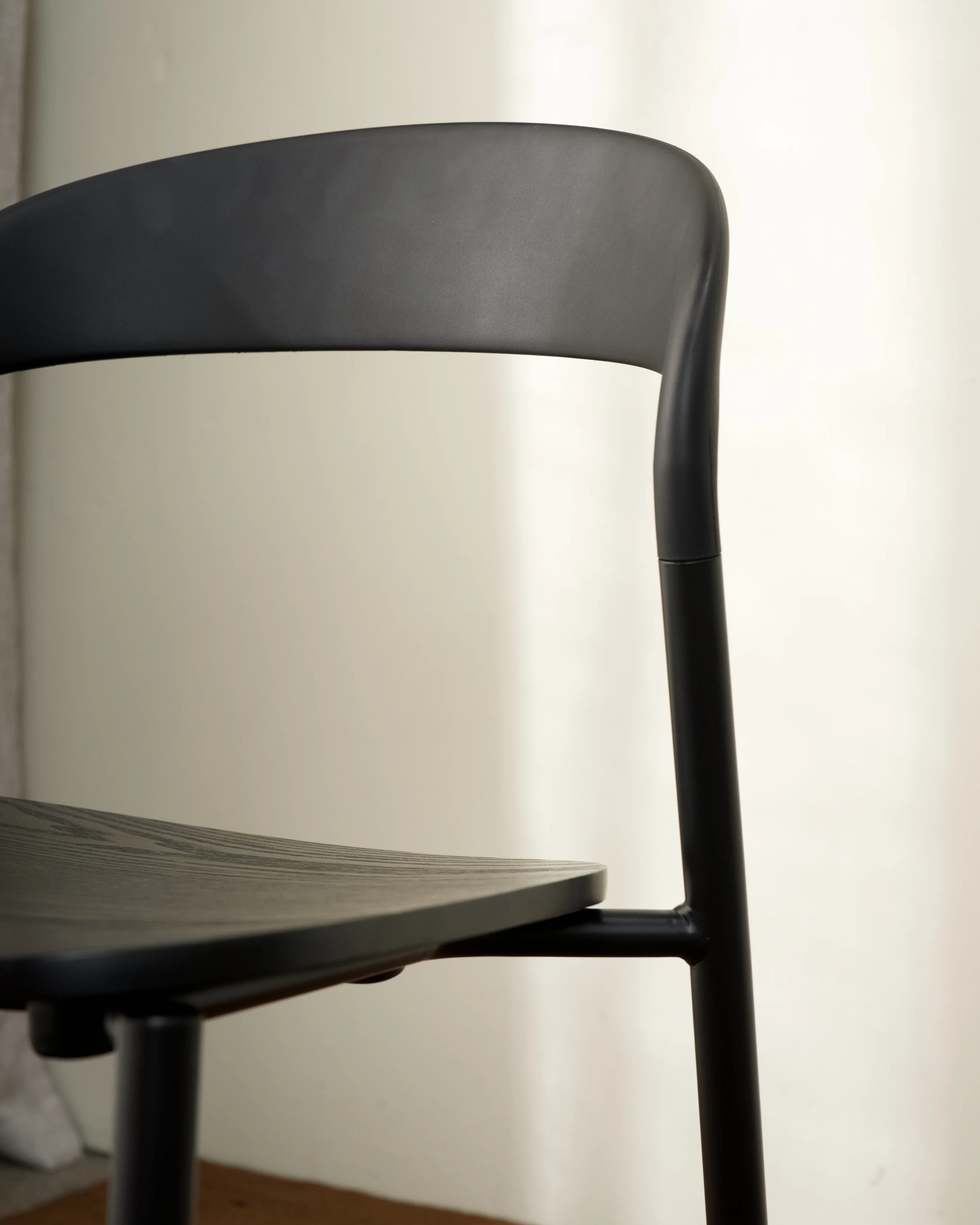 Olly Chair - Image 4